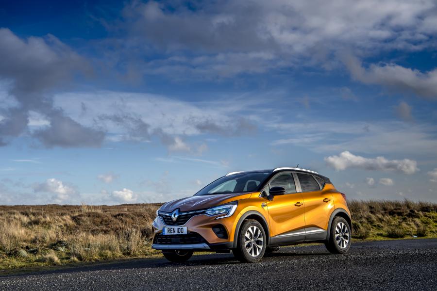  Renault Captur Iconic 2019 года  (UK) (фото 18 из 40)
